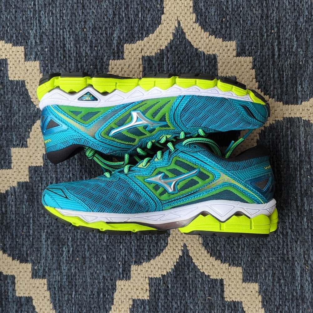 Mizuno wave sky prototype